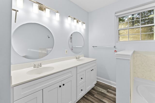 1084 Ben Collier Rd, Charlotte, TN 37036