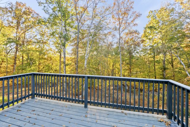 1084 Ben Collier Rd, Charlotte, TN 37036