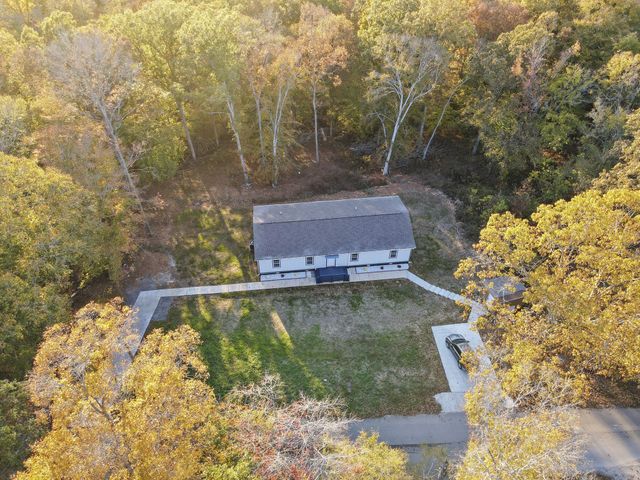 1084 Ben Collier Rd, Charlotte, TN 37036