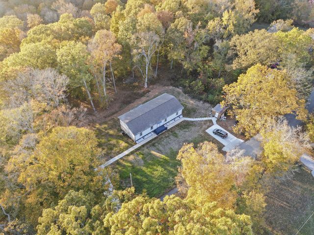 1084 Ben Collier Rd, Charlotte, TN 37036