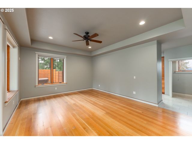 509 JASMINE Way, Roseburg, OR 97471