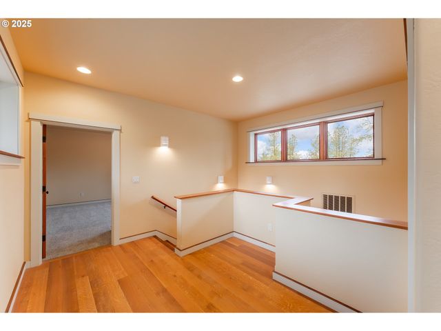 509 JASMINE Way, Roseburg, OR 97471