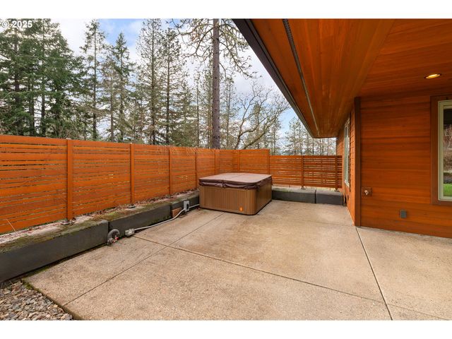 509 JASMINE Way, Roseburg, OR 97471