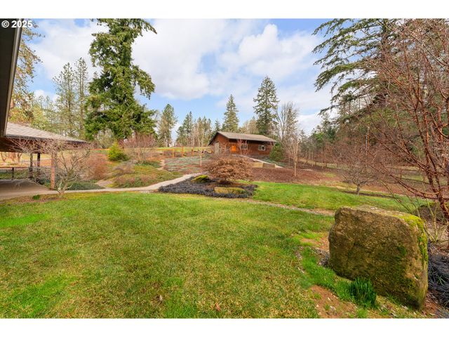 509 JASMINE Way, Roseburg, OR 97471