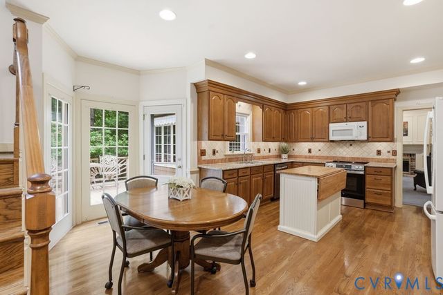 8608 Old Brompton Rd, Chesterfield, VA 23832