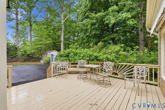 8608 Old Brompton Rd, Chesterfield, VA 23832
