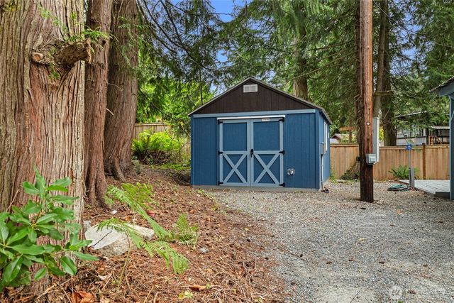 1828 Lake Drive, Camano Island, WA 98282