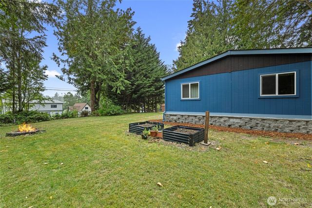 1828 Lake Drive, Camano Island, WA 98282