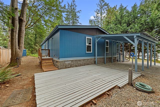1828 Lake Drive, Camano Island, WA 98282