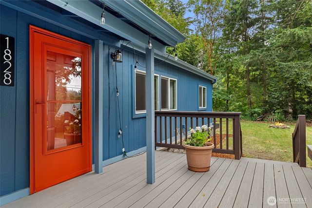 1828 Lake Drive, Camano Island, WA 98282