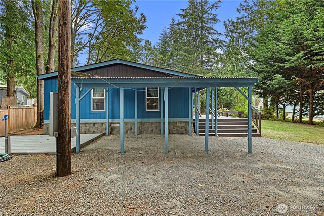 1828 Lake Drive, Camano Island, WA 98282