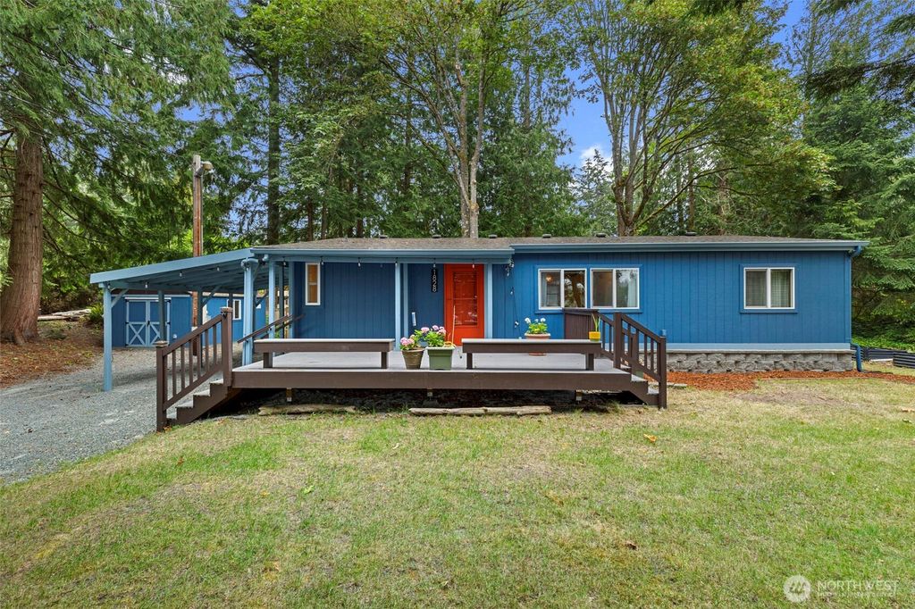 1828 Lake Drive, Camano Island, WA 98282