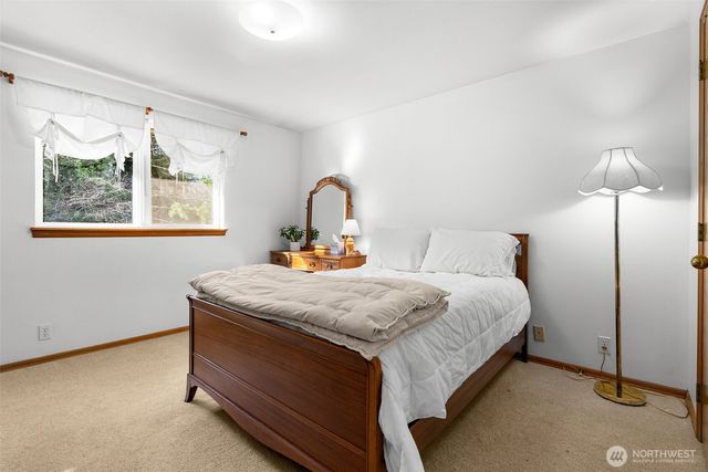 39017 Sherlind Drive NE, Hansville, WA 98340