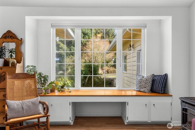 39017 Sherlind Drive NE, Hansville, WA 98340