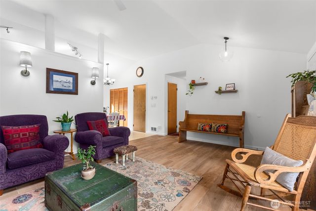 39017 Sherlind Drive NE, Hansville, WA 98340