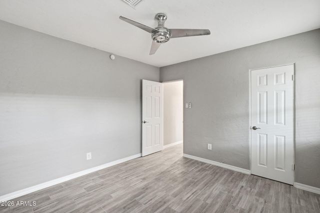 1046 E CLARENDON Avenue, Phoenix, AZ 85014