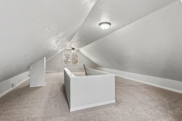 64 Pleasant Avenue, Battle Creek, MI 49015