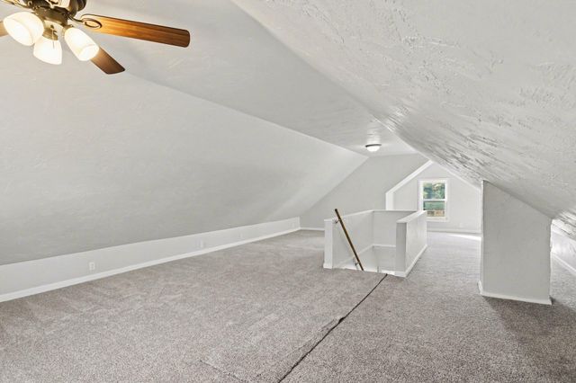 64 Pleasant Avenue, Battle Creek, MI 49015