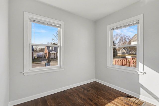 64 Pleasant Avenue, Battle Creek, MI 49015