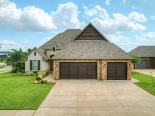 1144 Canteberry Drive, Yukon, OK 73099