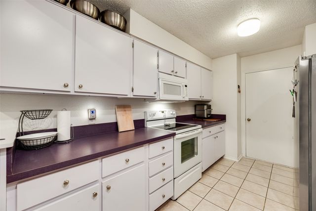 1801 Woodview Court, Grand Prairie, TX 75050