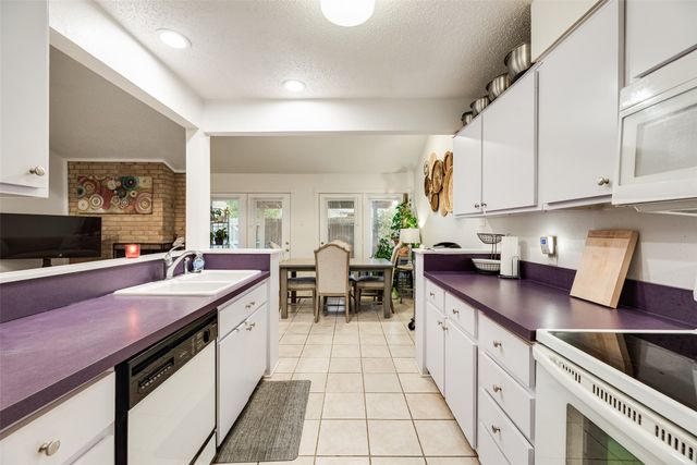 1801 Woodview Court, Grand Prairie, TX 75050