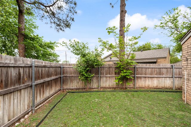 1801 Woodview Court, Grand Prairie, TX 75050