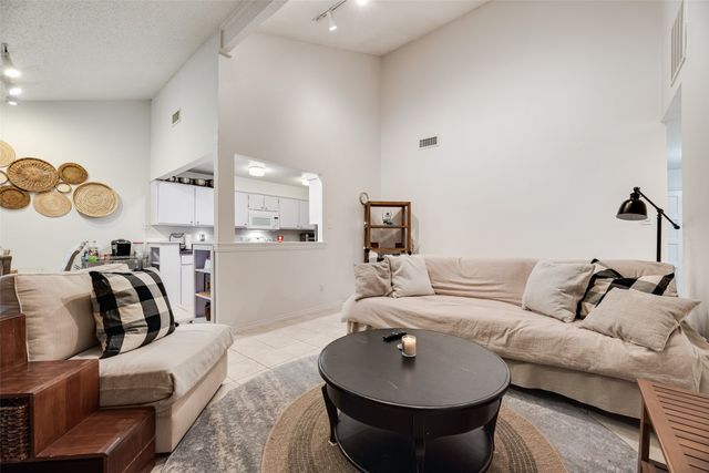 1801 Woodview Court, Grand Prairie, TX 75050