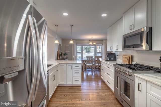 8513 BRAEBURN DR, Annandale, VA 22003