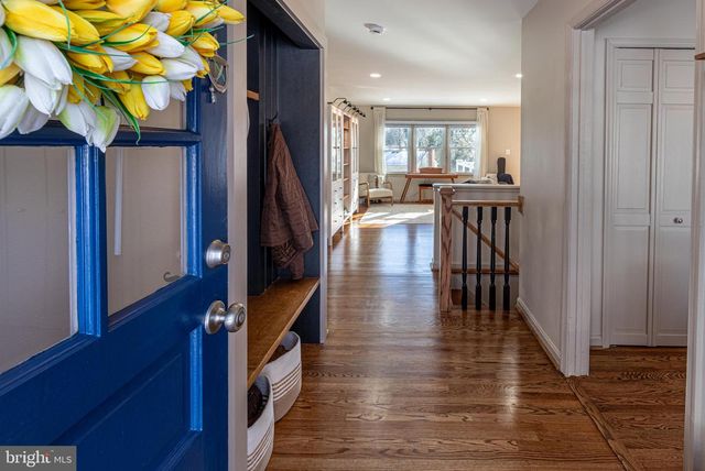 8513 BRAEBURN DR, Annandale, VA 22003