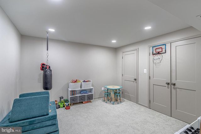 8513 BRAEBURN DR, Annandale, VA 22003