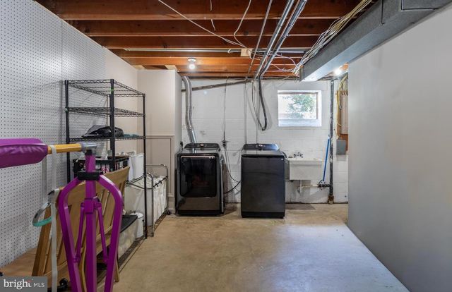 8513 BRAEBURN DR, Annandale, VA 22003