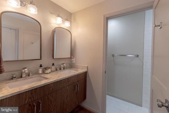 8513 BRAEBURN DR, Annandale, VA 22003