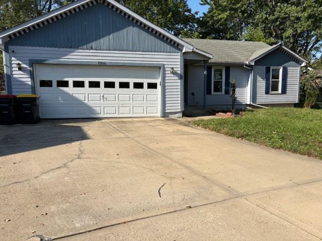 1908 Lesa Place, Excelsior Springs, MO 64024