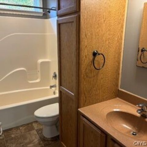 539 County Route 3, Granby, NY 13069