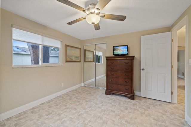 6400 18TH AVENUE N, St Petersburg, FL 33710