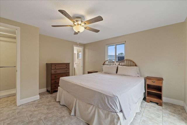 6400 18TH AVENUE N, St Petersburg, FL 33710