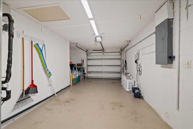 6400 18TH AVENUE N, St Petersburg, FL 33710