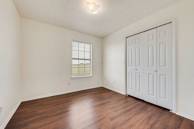 4028 O B Crowe Drive, Dallas, TX 75227