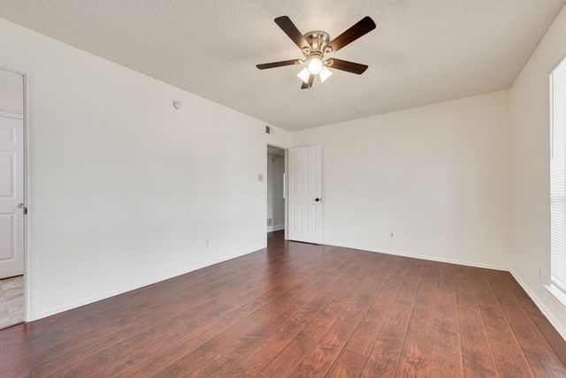 4028 O B Crowe Drive, Dallas, TX 75227