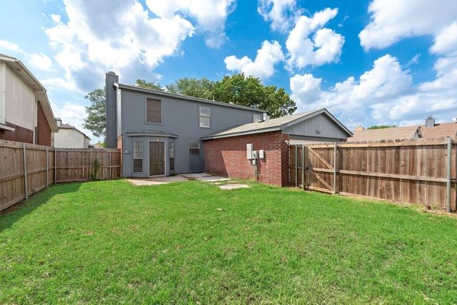 4028 O B Crowe Drive, Dallas, TX 75227