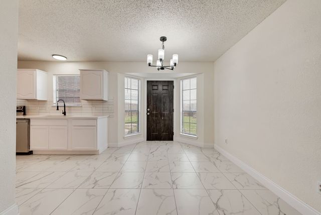 4028 O B Crowe Drive, Dallas, TX 75227