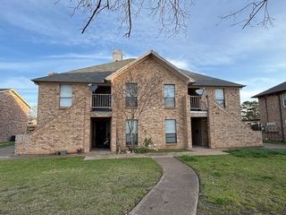 804 Cullum A Court A, Hurst, TX 76053