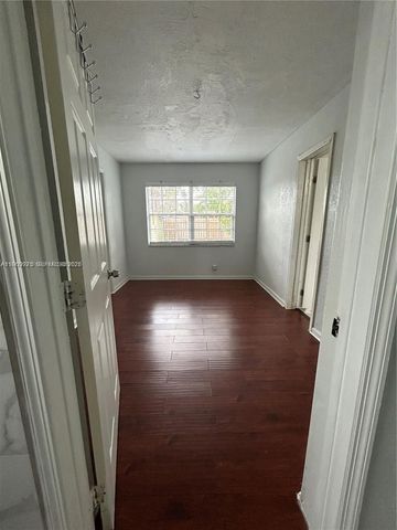 6241 Fletcher St, Hollywood, FL 33023