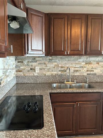 6241 Fletcher St, Hollywood, FL 33023