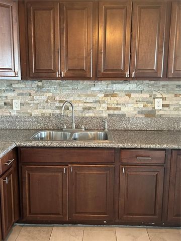 6241 Fletcher St, Hollywood, FL 33023