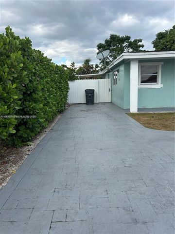 6241 Fletcher St, Hollywood, FL 33023