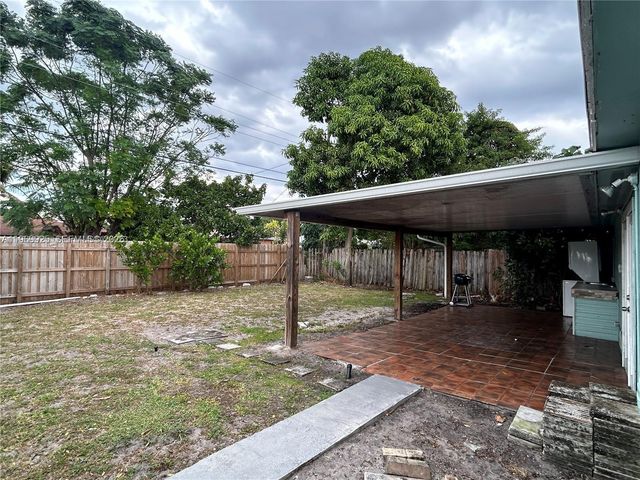 6241 Fletcher St, Hollywood, FL 33023