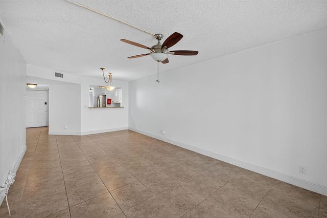 115 Lake Emerald Drive 403, Oakland Park, FL 33309