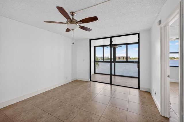 115 Lake Emerald Drive 403, Oakland Park, FL 33309